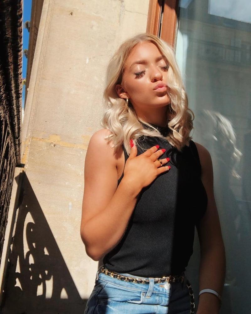 25P sexy swedish hoe