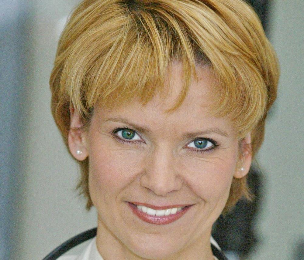 22P Andrea, hot dancer and actress
