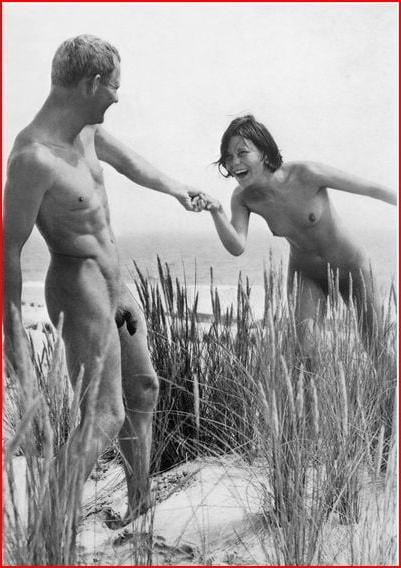25P Naked people of vintage photos Vol. 23