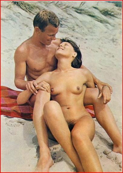 25P Naked people of vintage photos Vol. 23