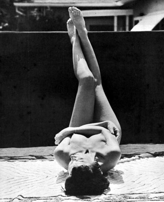 25P Vintage Nudists 37