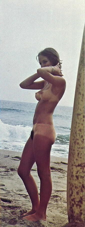25P Vintage Nudists 37