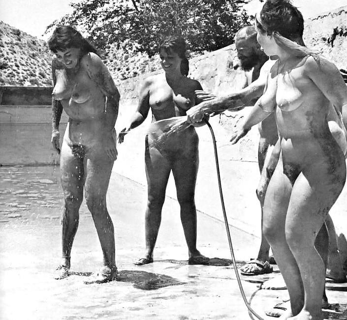 25P Vintage Nudists 37