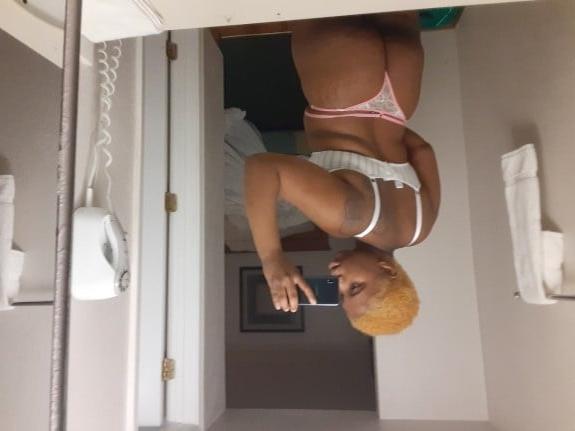7P Ebony Submissive in White