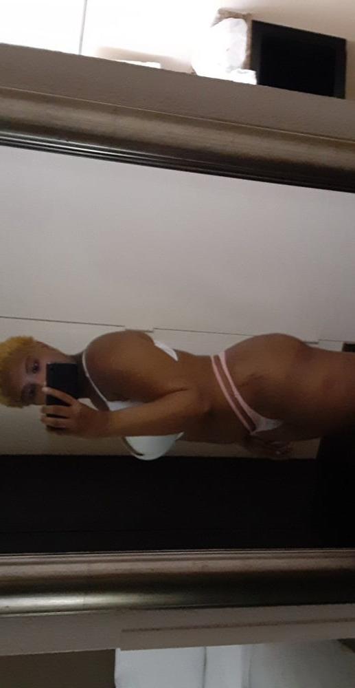 7P Ebony Submissive in White