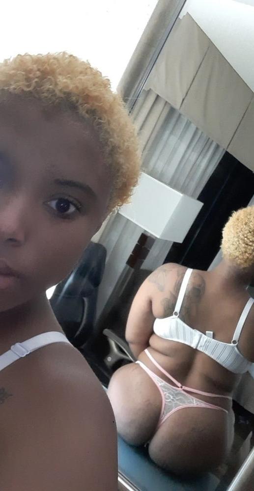 7P Ebony Submissive in White