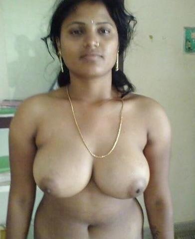 22P Big beautiful tits #159: Busty Indian women
