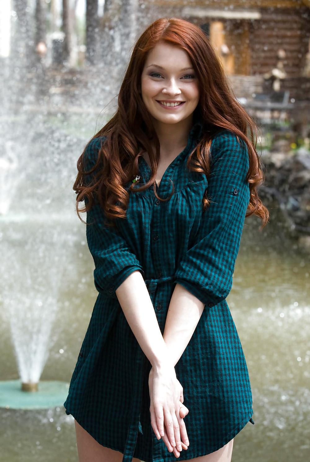 19P CUTE, YOUNG AND SO BEAUTIFUL 28