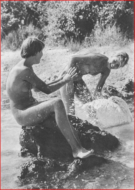 20P Naked people of vintage photos Vol. 21