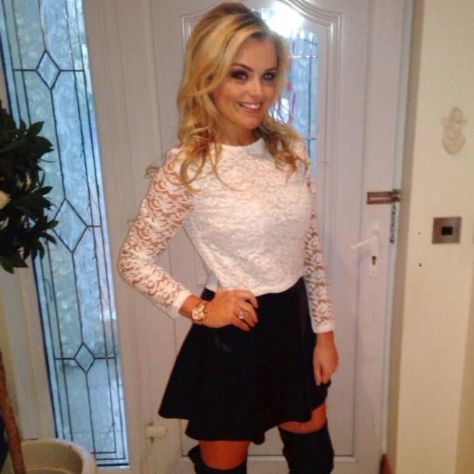 25P Irish Blonde Milf