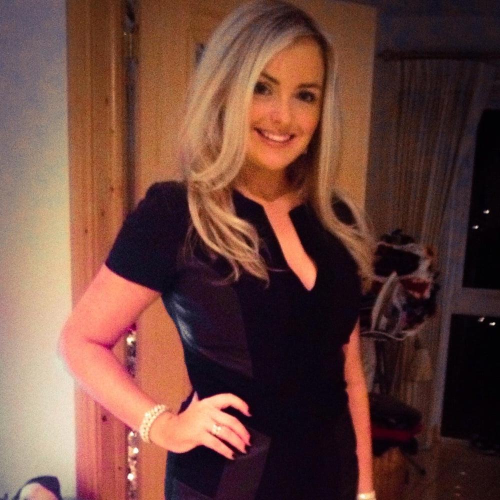 25P Irish Blonde Milf