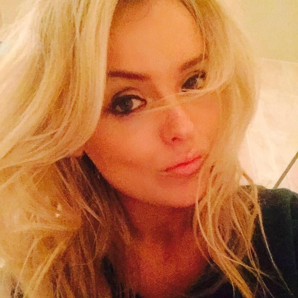 25P Irish Blonde Milf