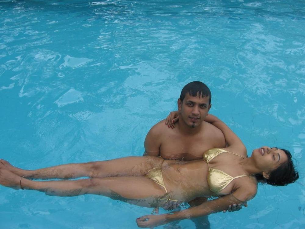 6P Sexy Pool Couples