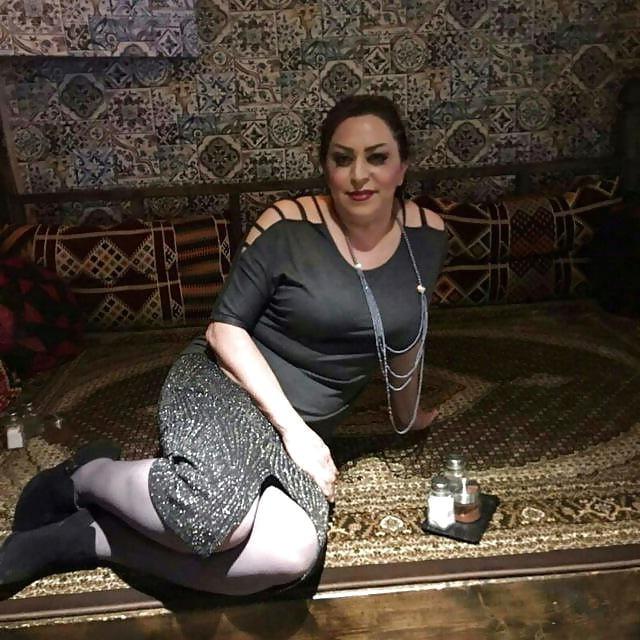 20P Iranian Stocking Women 1