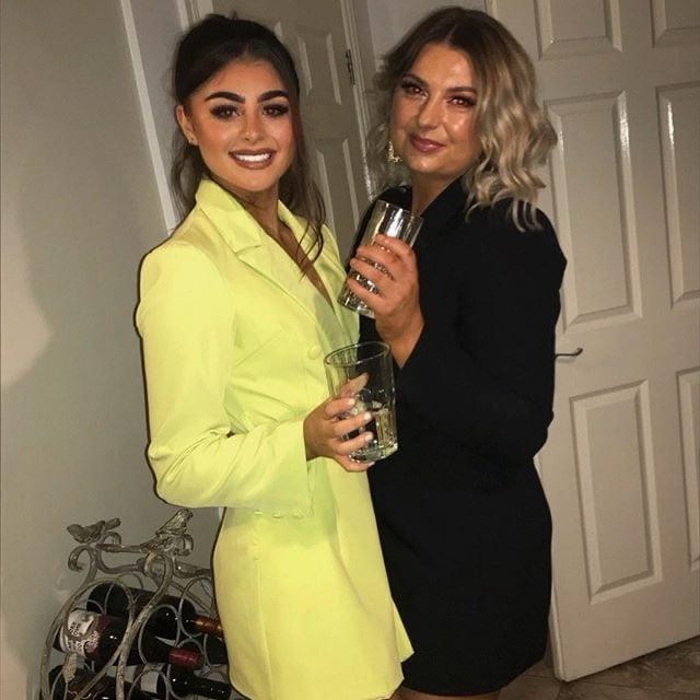 25P Irish Tipp Brunette