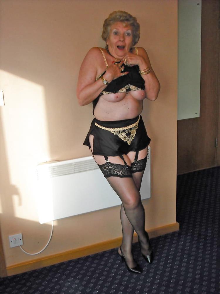 18P Wifes Humiliation