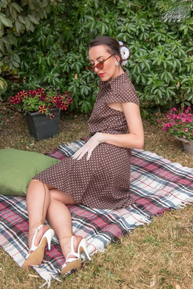 23P Vintage   milf Sophia Picnic Parade