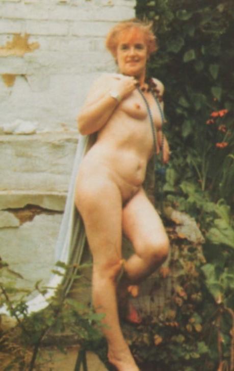 25P Vintage Nudists 36