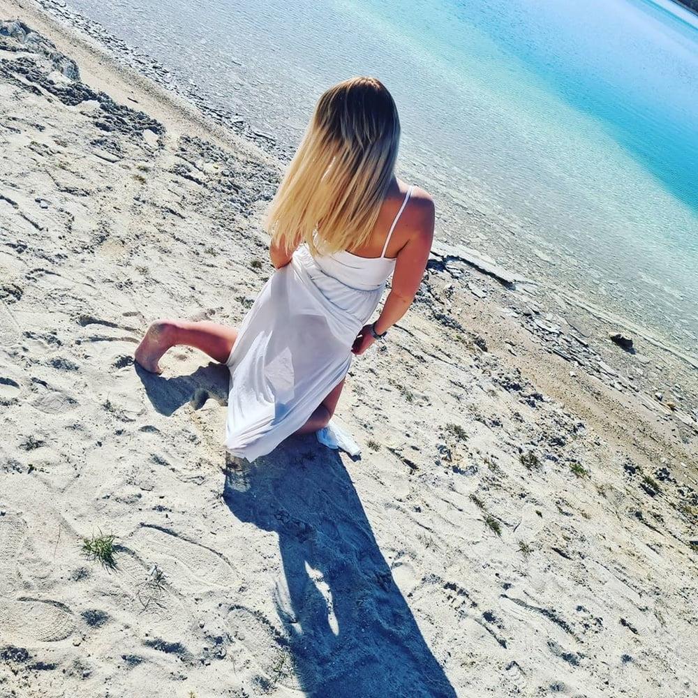 25P Polish busty insta slut