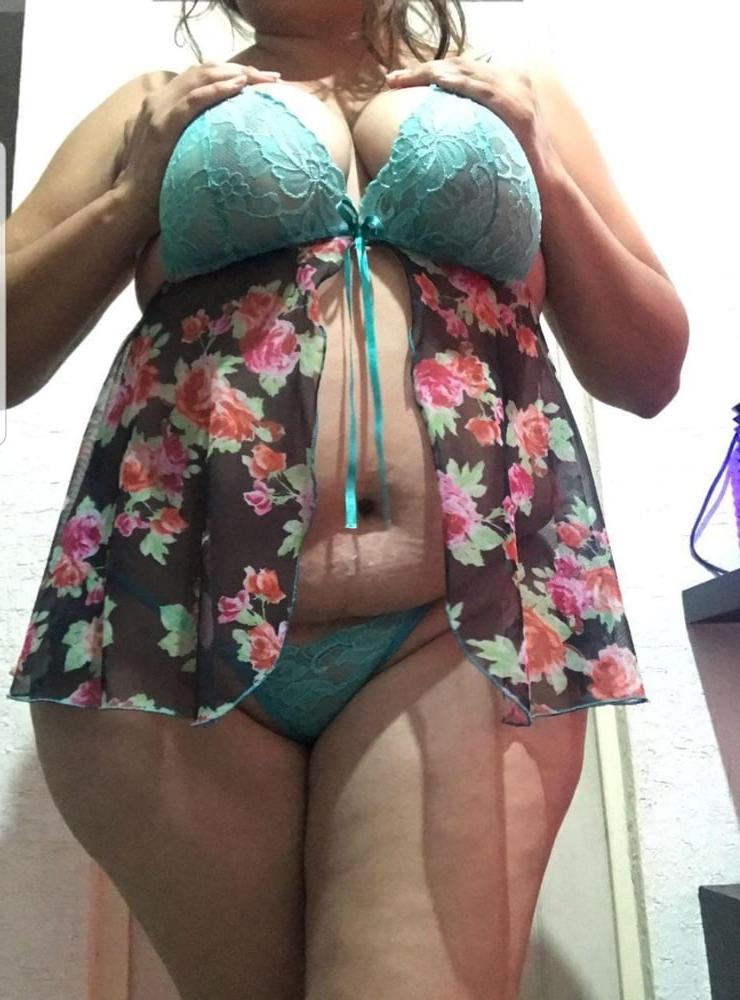 12P Big tits mature latina