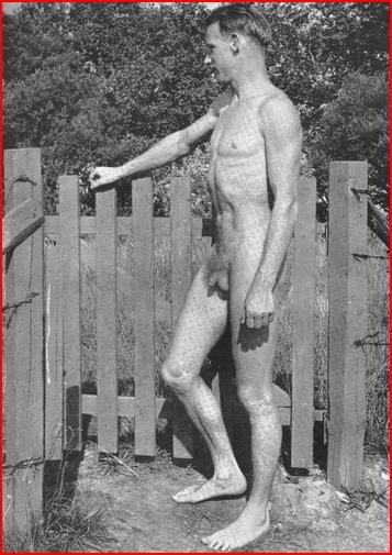 25P Naked people of vintage photos Vol. 20