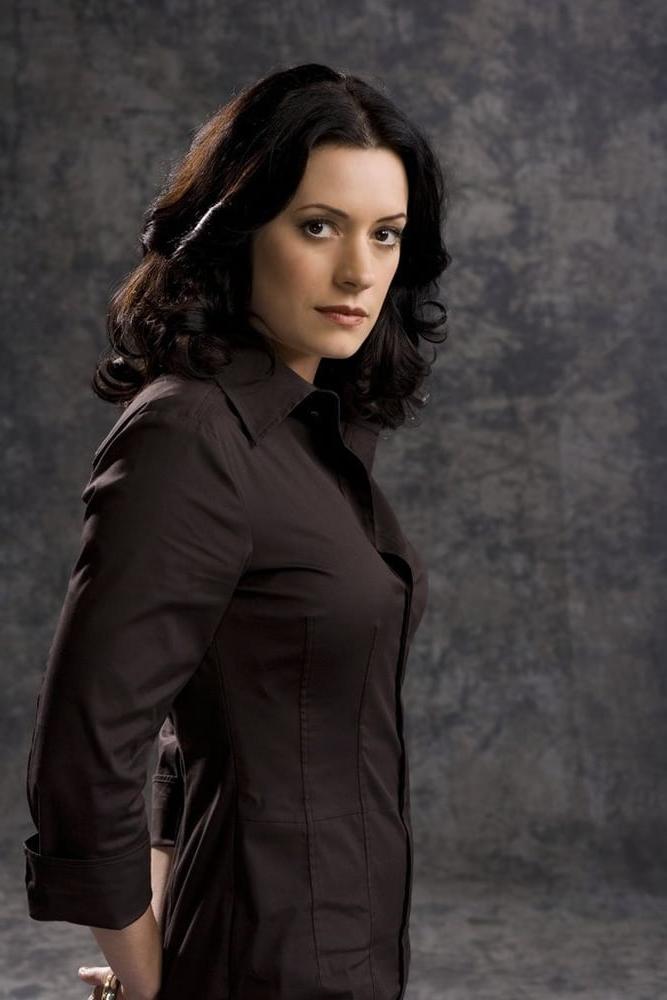 25P Celebrity Hot 250 - #134 Paget Brewster