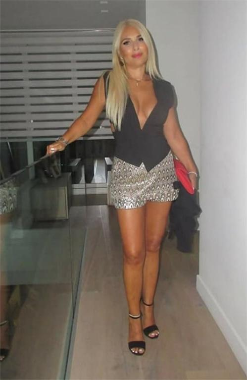25P Italian blonde milf