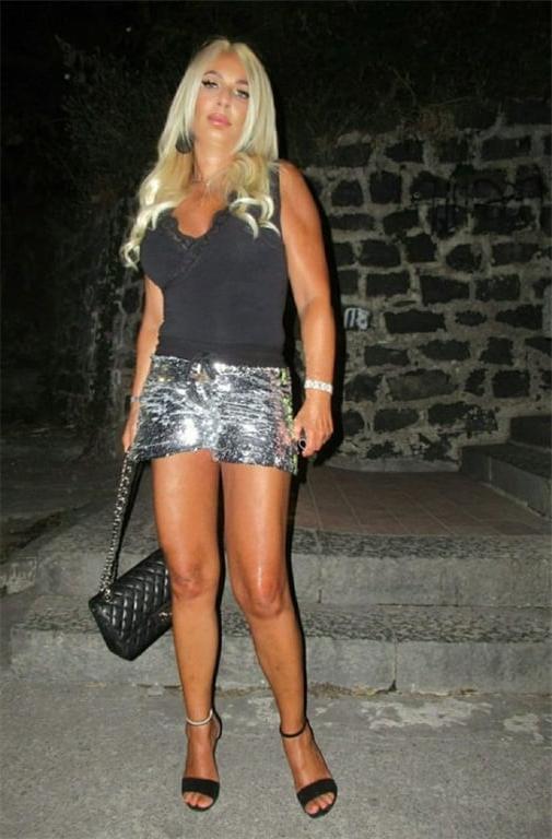 25P Italian blonde milf
