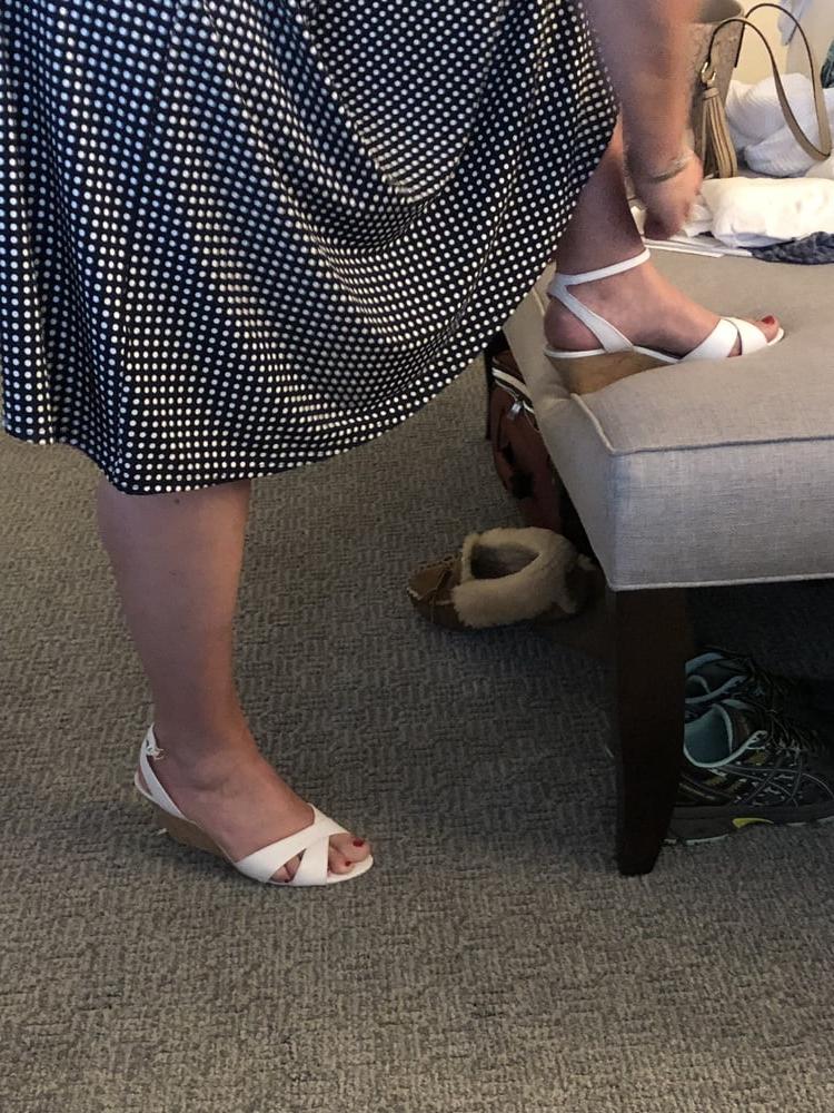 20P WEDGE SHOES