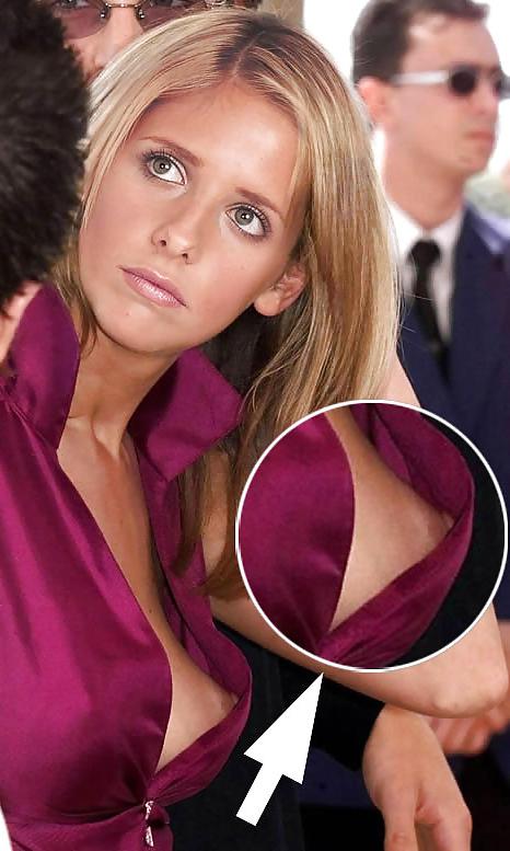 25P Beautiful Celebs Nipslip 2 by Voyeur TROC