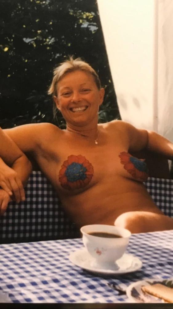 9P German Exhibitionist Slut