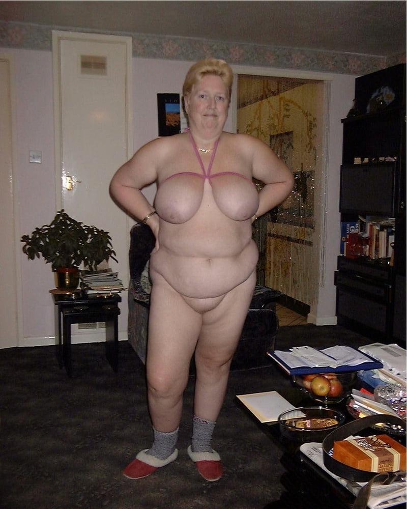 25P Mature meaty moms one serving isn't enough
