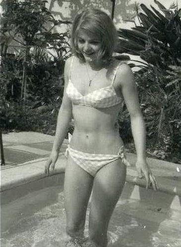 25P Ewa Aulin, vintage celebrity