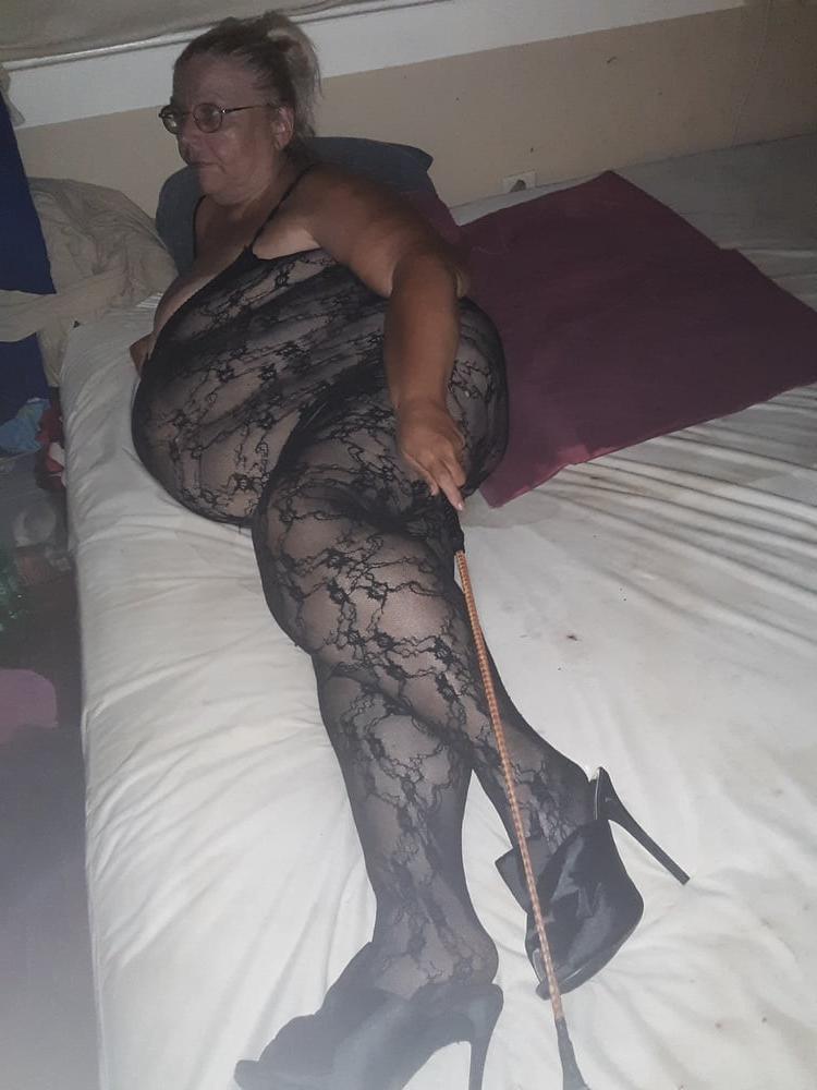 25P showing off