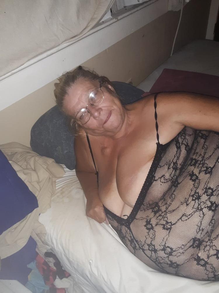 25P showing off
