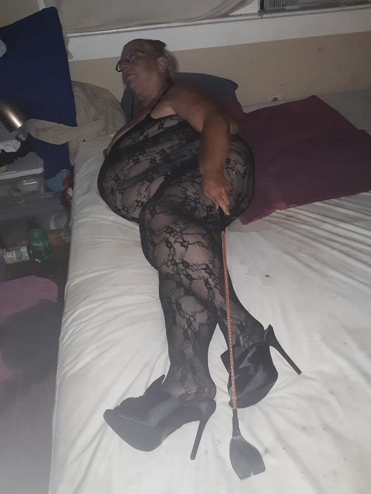 25P showing off