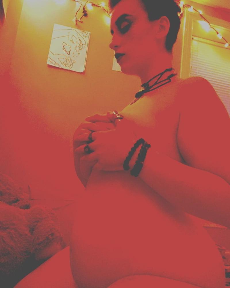 25P Pregnant bbw