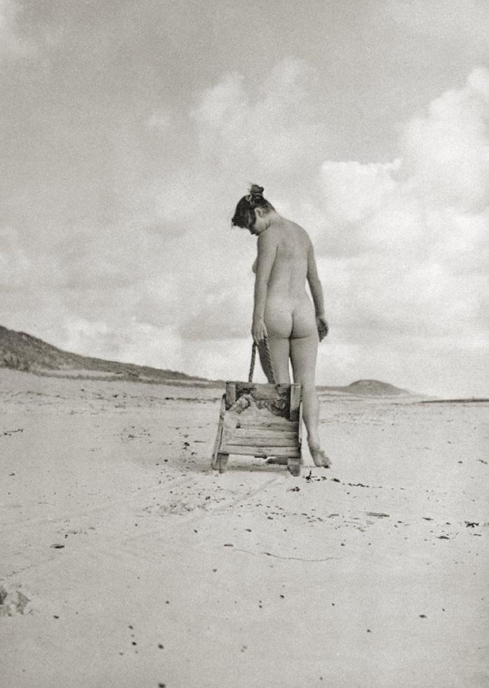 22P Naked people of vintage photos Vol. 15