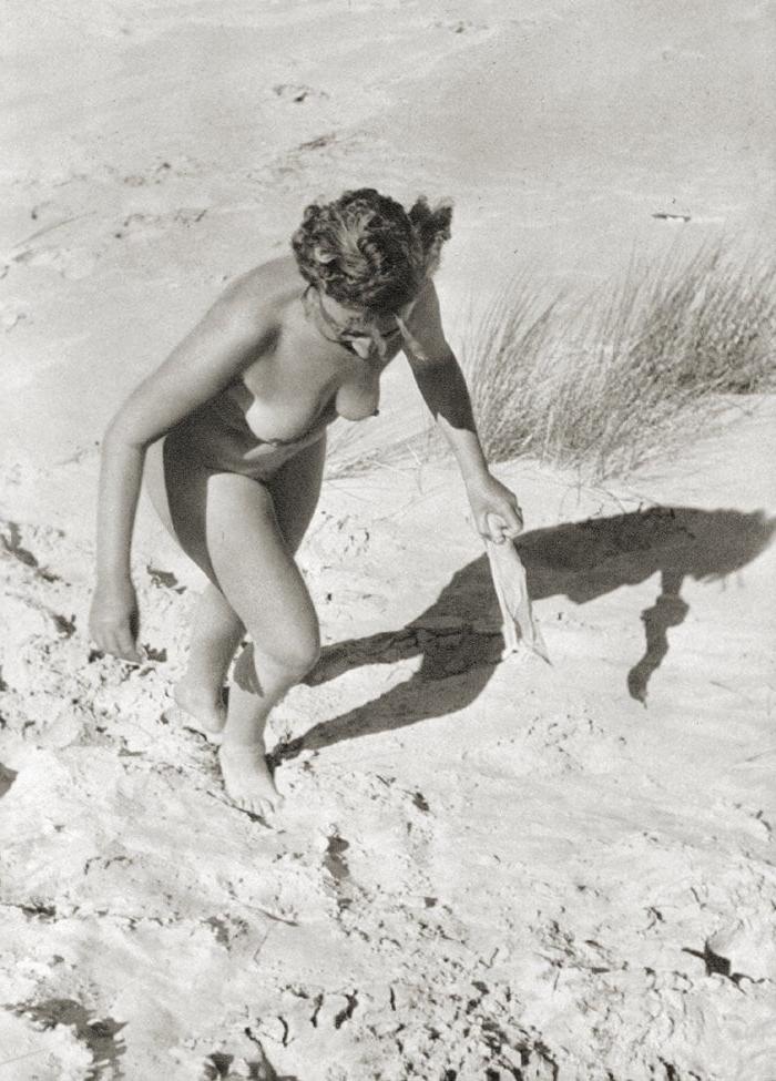 22P Naked people of vintage photos Vol. 15