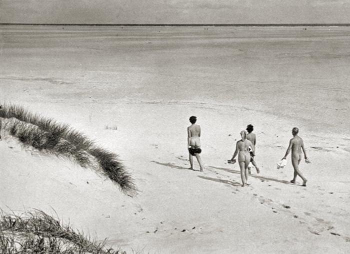 22P Naked people of vintage photos Vol. 15
