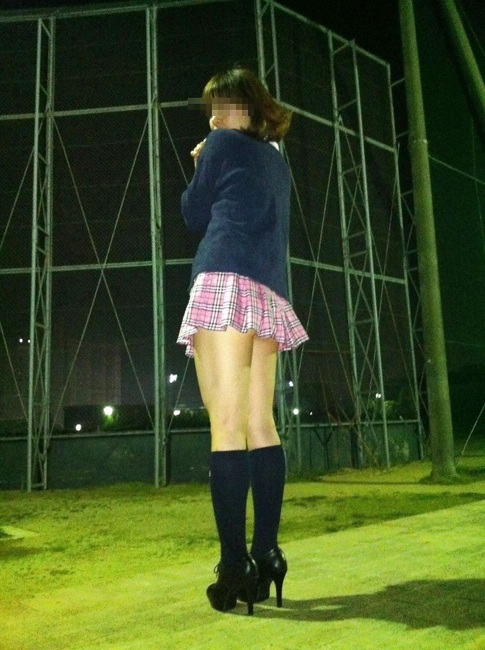 16P Japanese Exhibitionist 2