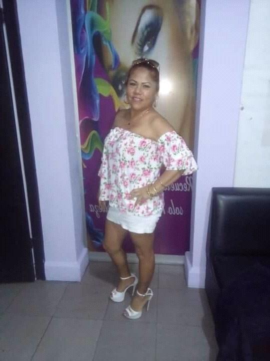 23P rica putita de barrio