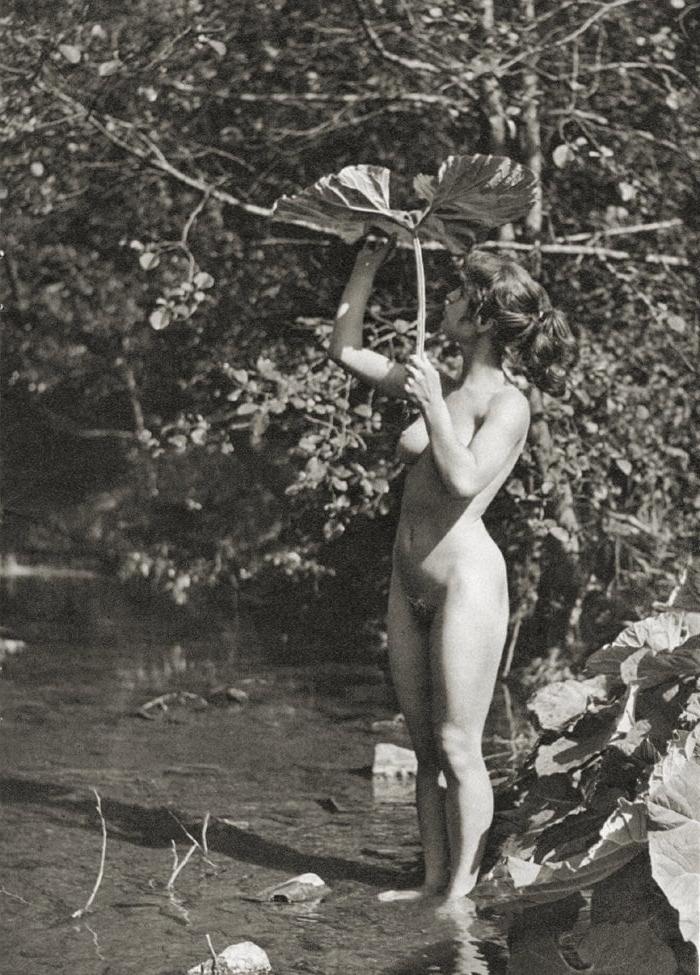 22P Naked people of vintage photos Vol. 14