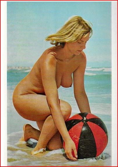 25P Naked people of vintage photos Vol. 16