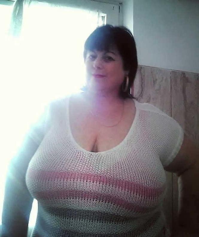 25P Fuckable Big Beautiful Hairy Gilf n Milf Hangers 07