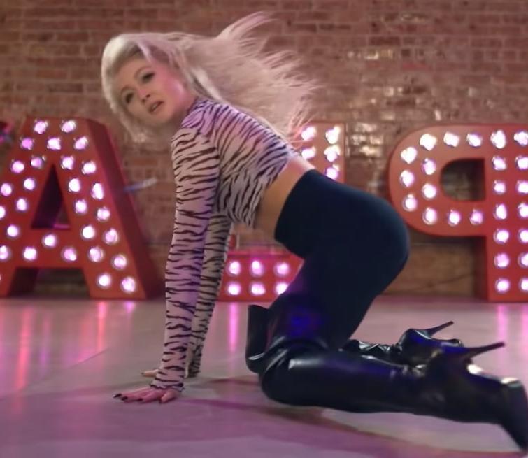 25P Slutty Dancer Pt.1