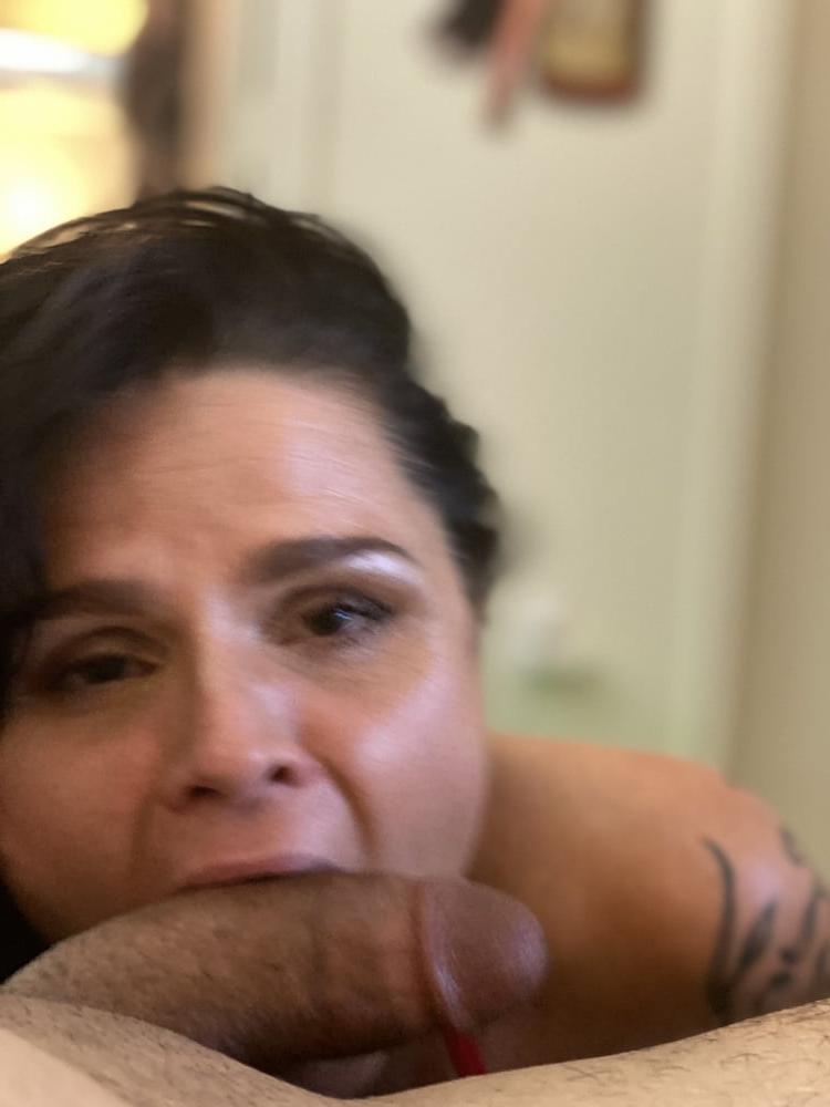 7P Sexy gilf 48