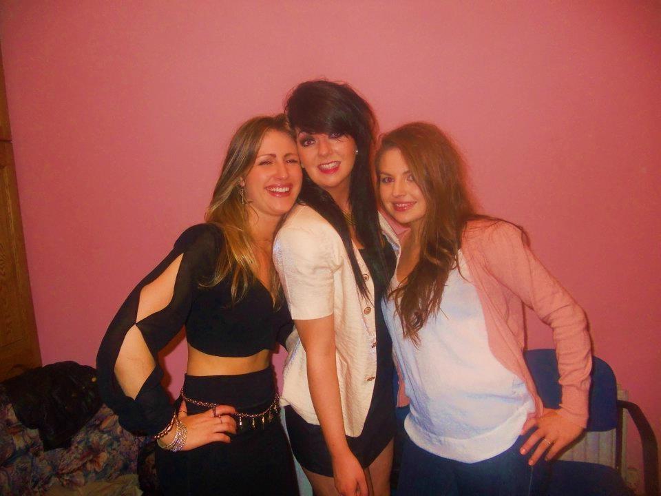 25P Irish Brunette