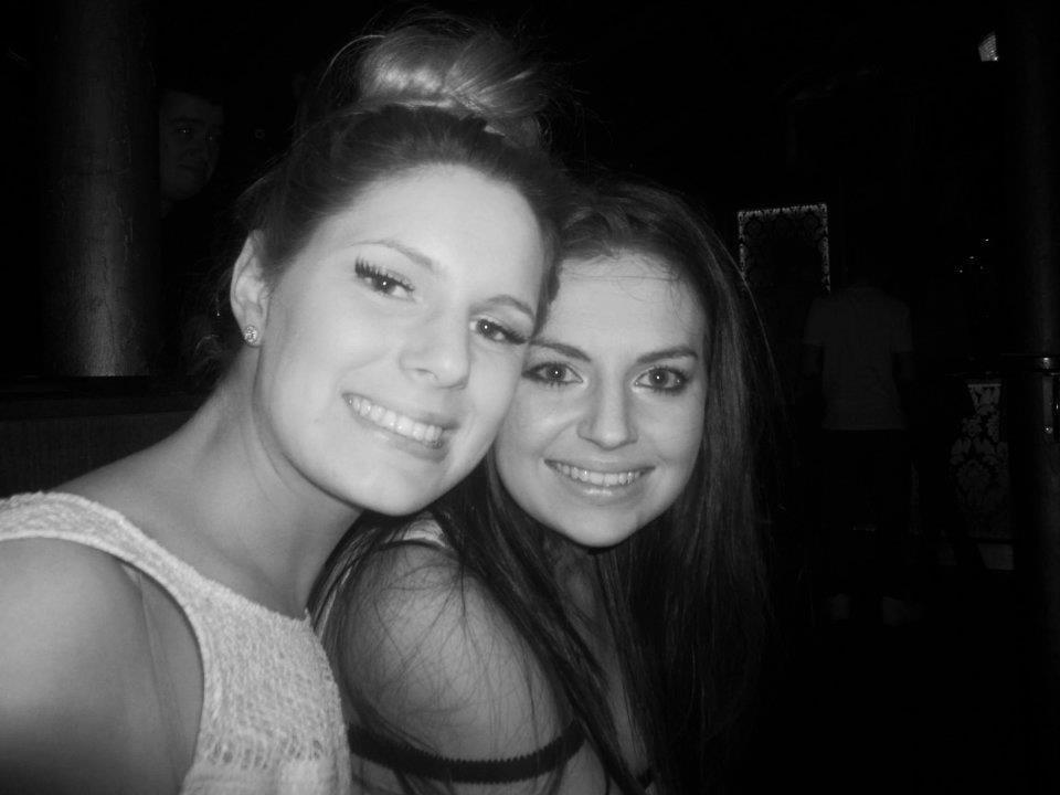 25P Irish Brunette