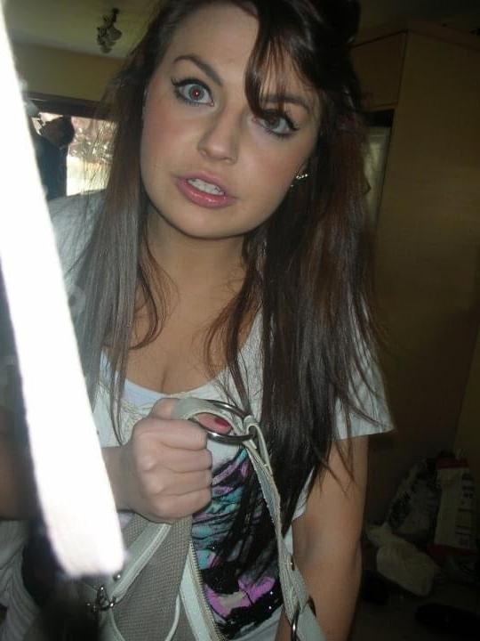 25P Irish Brunette